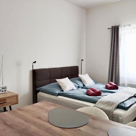 Air-Conditioned, Quiet Apartment - Center Of Sankt Poelten - Smart Tv Екстериор снимка