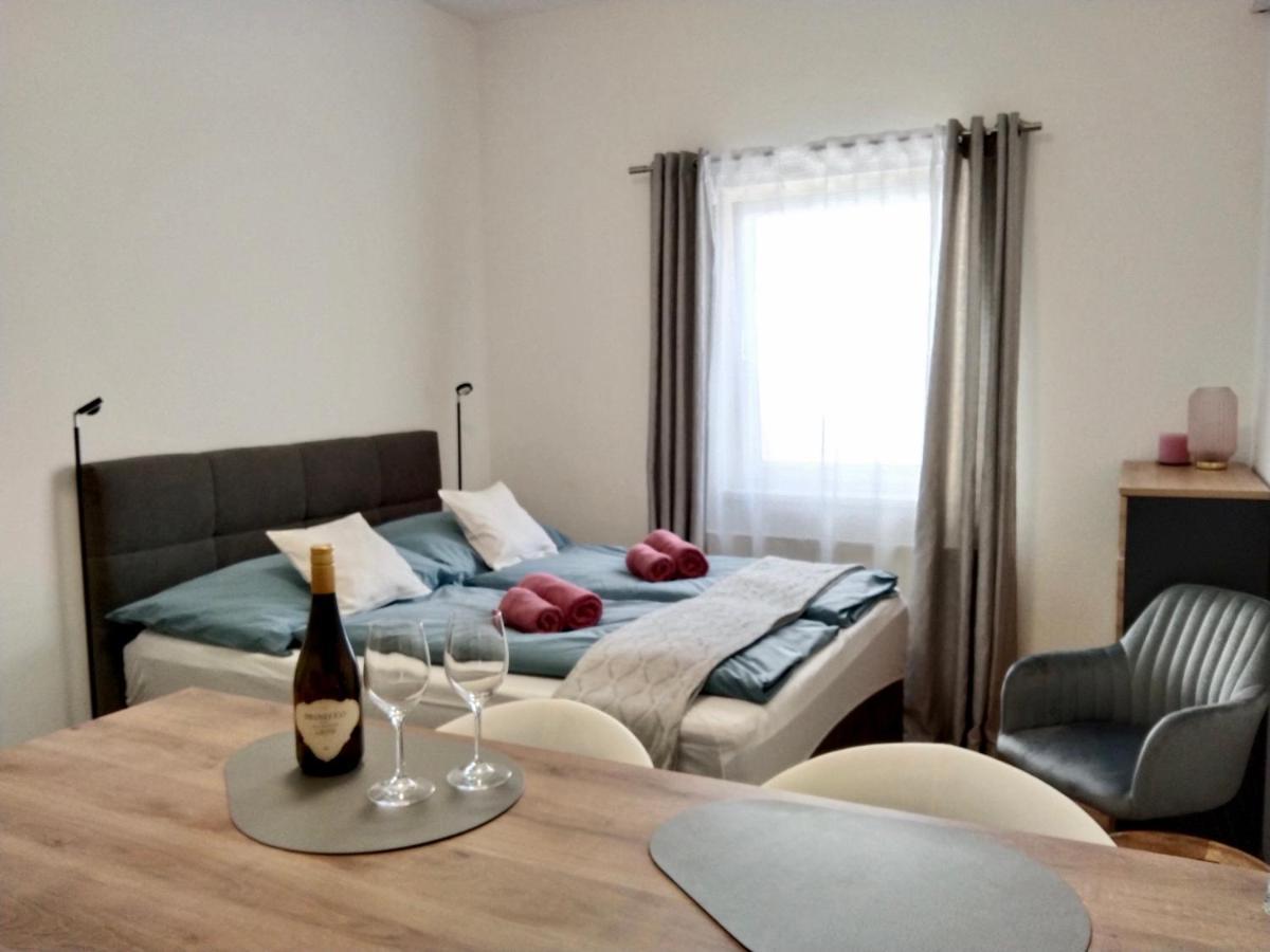 Air-Conditioned, Quiet Apartment - Center Of Sankt Poelten - Smart Tv Екстериор снимка