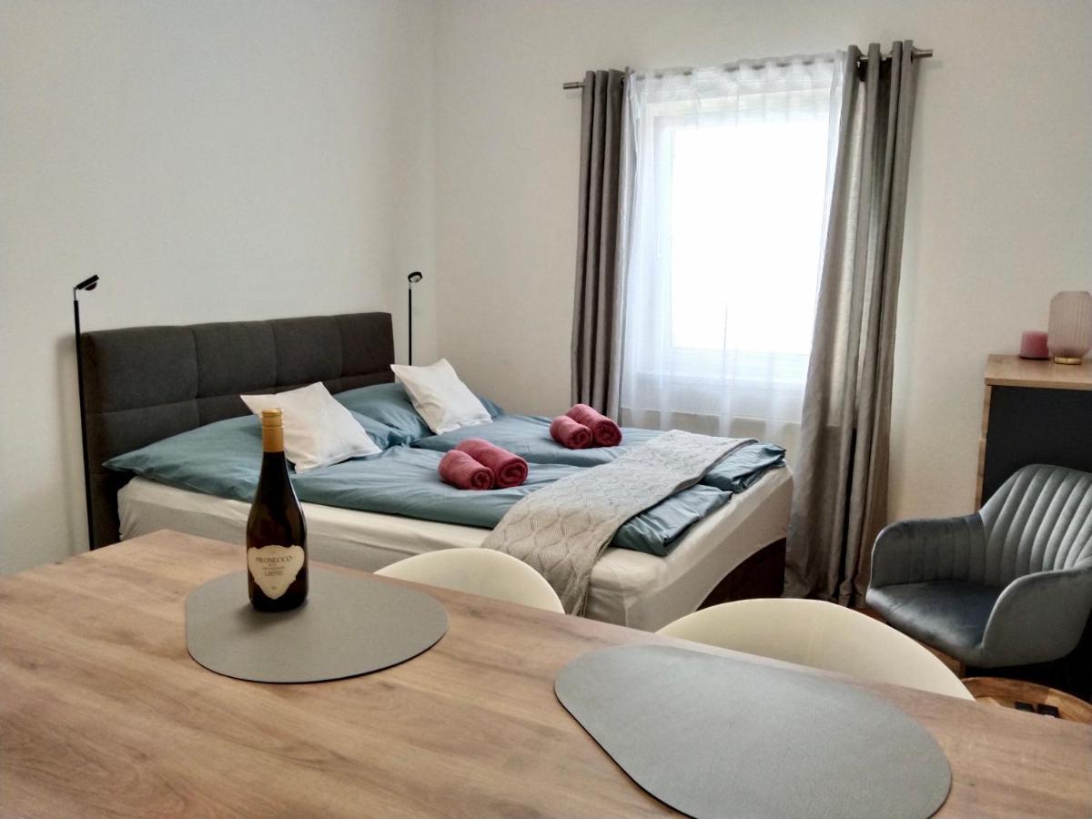 Air-Conditioned, Quiet Apartment - Center Of Sankt Poelten - Smart Tv Екстериор снимка